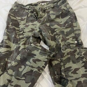 Garage Y2K cargo jeans